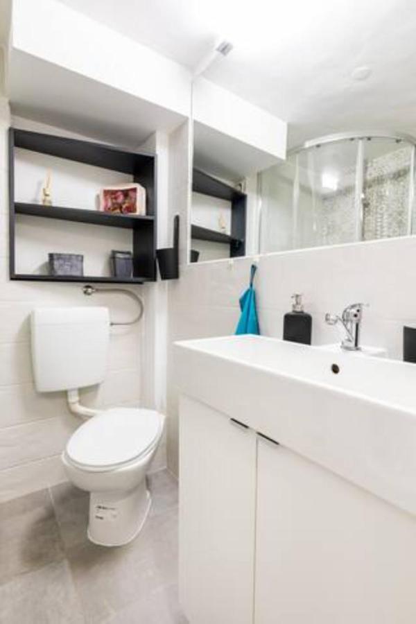 New Studio Apartment Emmy With Free Street Parking 자그레브 외부 사진