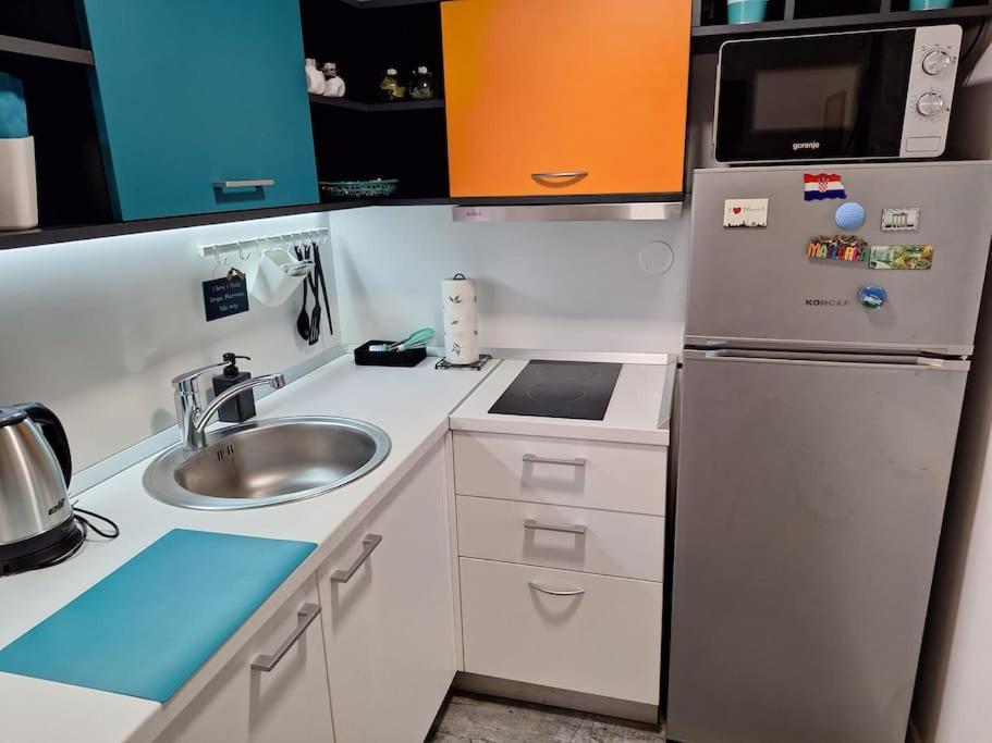 New Studio Apartment Emmy With Free Street Parking 자그레브 외부 사진